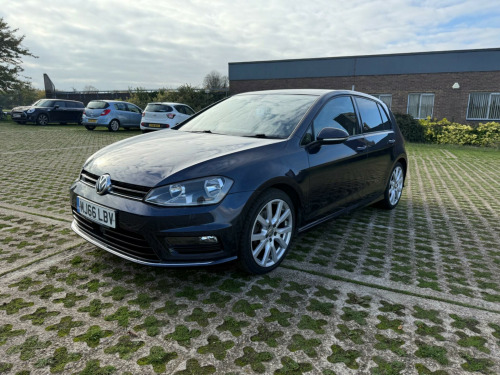 Volkswagen Golf  2.0 TDI BlueMotion Tech R-Line Edition DSG Euro 6 (s/s) 5dr