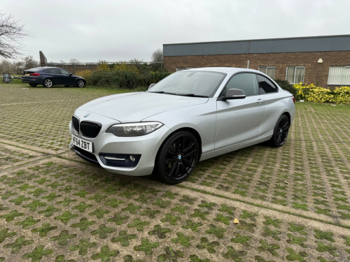 BMW 2 Series  2.0 220d Sport Euro 6 (s/s) 2dr