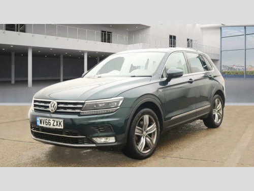 Volkswagen Tiguan  2.0 TDI BlueMotion Tech SEL DSG 4Motion Euro 6 (s/s) 5dr