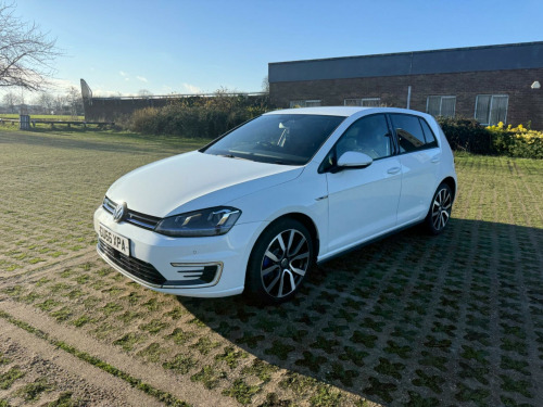 Volkswagen Golf  1.4 TSI GTE Nav DSG Euro 6 (s/s) 5dr