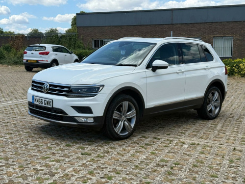Volkswagen Tiguan  2.0 TDI BlueMotion Tech SEL DSG 4Motion Euro 6 (s/s) 5dr