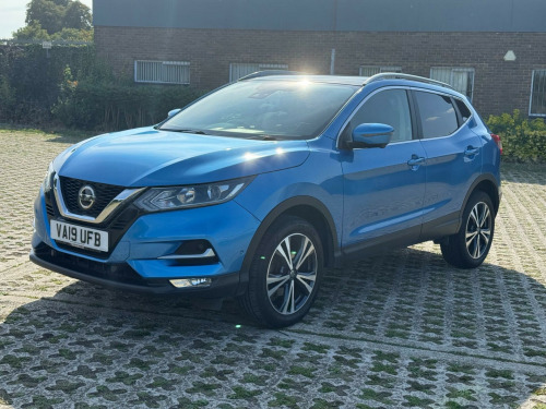 Nissan Qashqai  1.3 DIG-T N-Connecta Euro 6 (s/s) 5dr