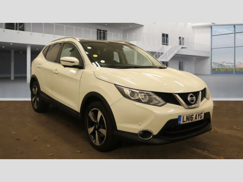 Nissan Qashqai  1.2 DIG-T N-Connecta XTRON 2WD Euro 6 (s/s) 5dr