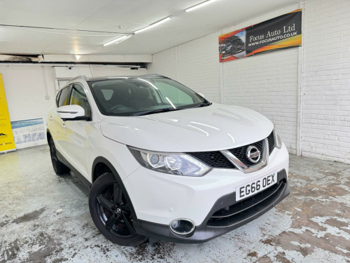 Nissan Qashqai  1.2 DIG-T N-Connecta 2WD Euro 6 (s/s) 5dr