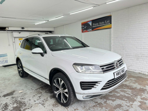 Volkswagen Touareg  3.0 TDI V6 BlueMotion Tech R-Line Tiptronic 4WD Euro 6 (s/s) 5dr