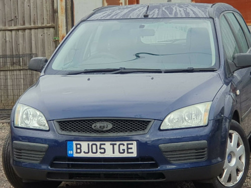 Ford Focus  1.6 LX 5dr