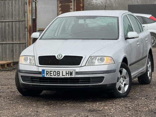 Skoda Octavia  1.6 FSI Ambiente Euro 4 5dr