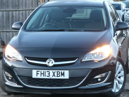 Vauxhall Astra  1.6 16v SE Euro 5 5dr 