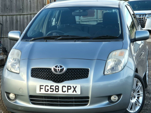 Toyota Yaris  1.3 VVT-i SR 5dr 