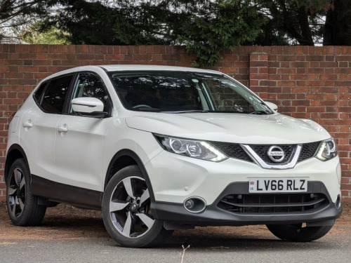 Nissan Qashqai  1.2 DIG-T N-Connecta SUV 5dr Petrol Manual 2WD Eur