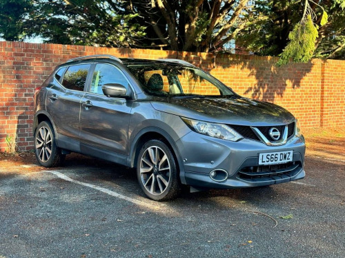 Nissan Qashqai  1.2 DIG-T Tekna SUV 5dr Petrol XTRON 2WD Euro 6 (s