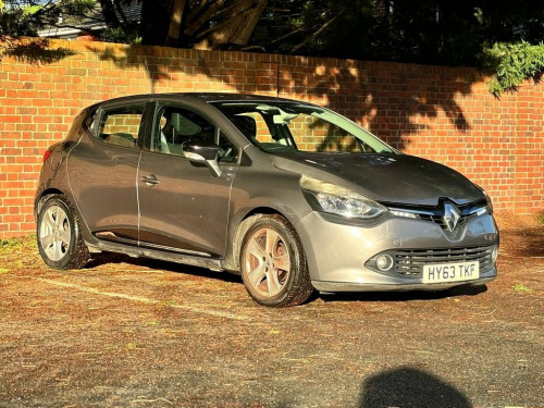 Renault Clio  1.2 16V Dynamique MediaNav Hatchback 5dr Petrol Ma