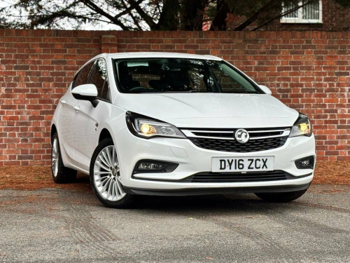 Vauxhall Astra  1.4i Turbo Elite Nav Hatchback 5dr Petrol Auto Eur