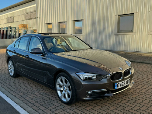 BMW 3 Series  2.0 320i Luxury Auto xDrive Euro 5 (s/s) 4dr