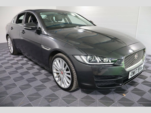 Jaguar XE  2.0d Portfolio Saloon 4dr Diesel Auto AWD Euro 6 (