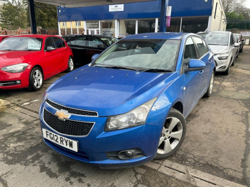 Chevrolet Cruze  1.8 LTZ Hatchback 5dr Petrol Auto Euro 5 (141 ps) 