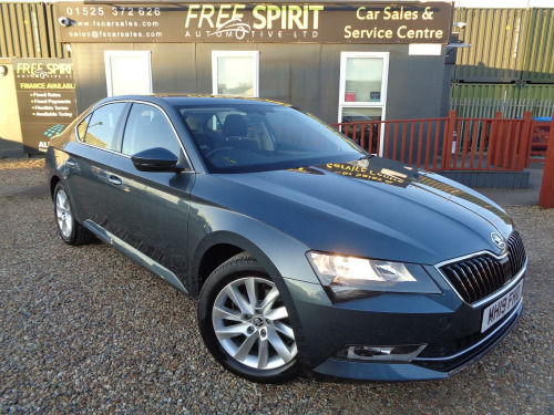 Skoda Superb  1.5 TSI ACT SE Hatchback 5dr Petrol Manual Euro 6 (s/s) (150 ps)