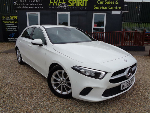 Mercedes-Benz A-Class A180 1.3 A180 Sport (Executive) Hatchback 5dr Petrol Manual Euro 6 (s/s) (136 ps
