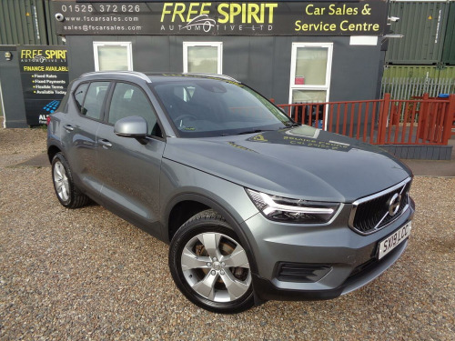 Volvo XC40  1.5 T3 Momentum SUV 5dr Petrol Manual Euro 6 (s/s) (156 ps)