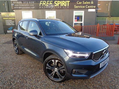Volvo XC40  2.0 T4 Inscription Pro SUV 5dr Petrol Auto AWD Euro 6 (s/s) (190 ps) 