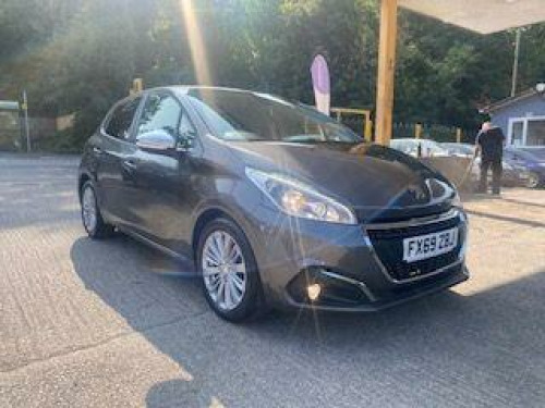 Peugeot 208  1.2 PureTech Signature Euro 6 (s/s) 5dr