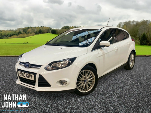 Ford Focus  1.0T EcoBoost Zetec Hatchback 5dr Petrol Manual Euro 5 (s/s) (100 ps)