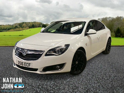 Vauxhall Insignia  1.6 CDTi SRi Nav Hatchback 5dr Diesel Manual Euro 6 (s/s) (136 ps)