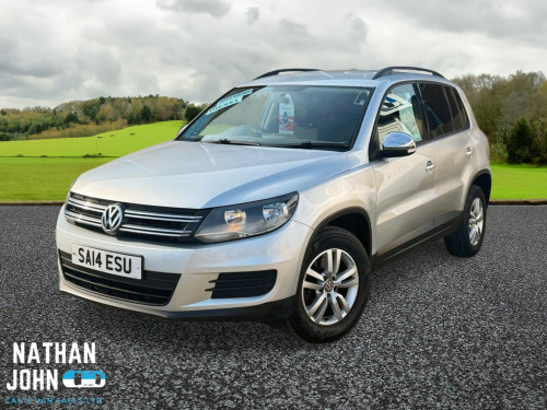 Volkswagen Tiguan  2.0 TDI BlueMotion Tech S SUV 5dr Diesel Manual 2WD Euro 5 (s/s) (110 ps)