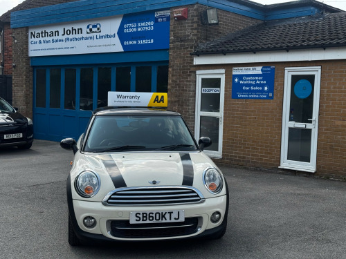 MINI Hatch  1.6 Cooper D Hatchback 3dr Diesel Manual Euro 5 (s/s) (112 ps)