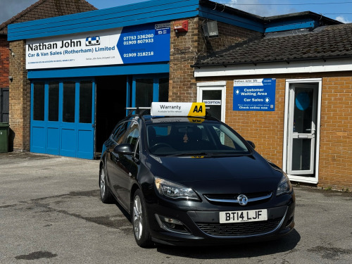 Vauxhall Astra  1.7 CDTi ecoFLEX SRi Sports Tourer 5dr Diesel Manual Euro 5 (s/s) (130 ps)