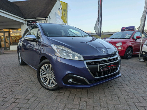 Peugeot 208  1.2 PureTech Allure Hatchback 5dr Petrol Manual Euro 6 (82 ps)