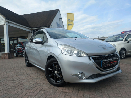 Peugeot 208  1.4 HDi Style Hatchback 3dr Diesel Manual Euro 5 (70 ps)