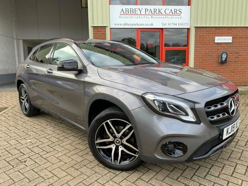 Mercedes-Benz GLA-Class GLA180 1.6 GLA180 Urban Edition Euro 6 (s/s) 5dr