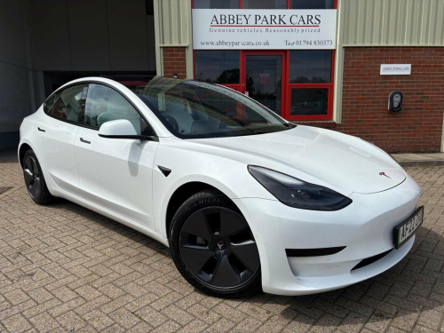 Tesla Model 3  Standard Range Plus Auto RWD 4dr