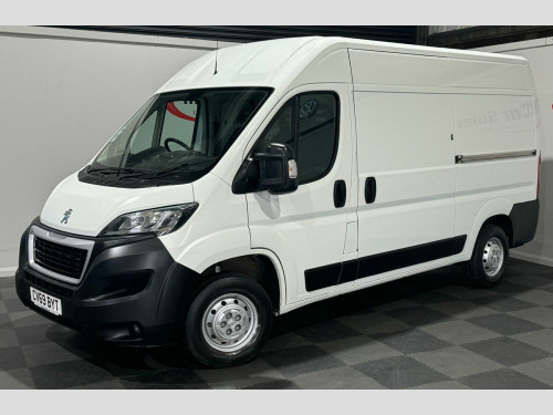 Peugeot Boxer  2.0 BlueHDi 335 Professional L2 H2 Euro 6 5dr