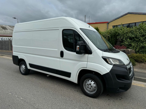 Peugeot Boxer  2.0 BlueHDi 335 Professional L2 H2 Euro 6 5dr