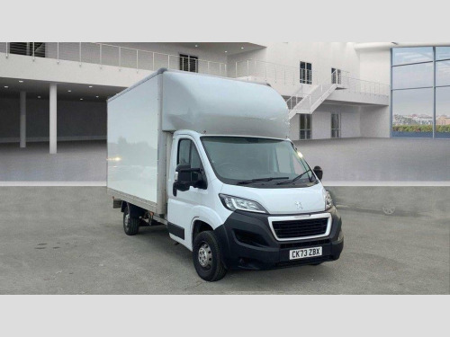 Peugeot Boxer  2.2 BlueHDi 335 Built for Business L4 Euro 6 (s/s) 3dr