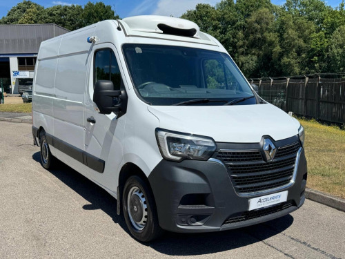 Renault Master  2.3 dCi 35 Business FWD MWB Medium Roof Euro 6 4dr