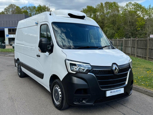 Renault Master  2.3 dCi 35 Business FWD MWB Medium Roof Euro 6 4dr