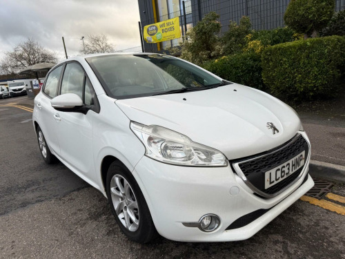 Peugeot 208  1.2 VTi Active Euro 5 5dr 