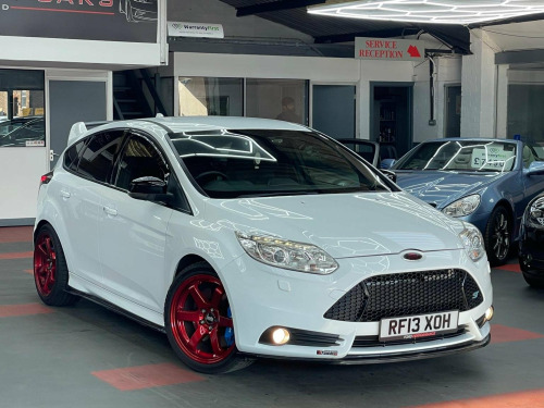 Ford Focus  2.0T EcoBoost ST-3 Euro 5 (s/s) 5dr
