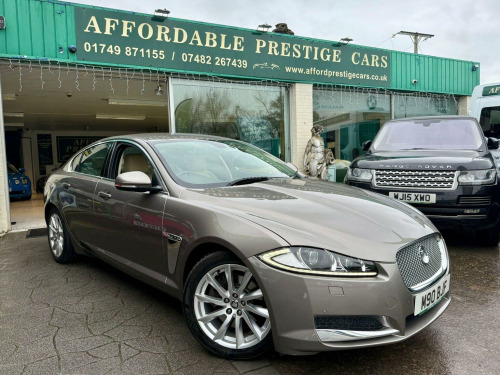 Jaguar XF  2.2d Premium Luxury Auto Euro 5 (s/s) 4dr 