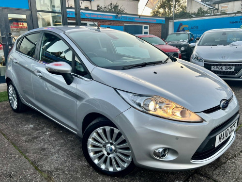 Ford Fiesta  1.4 Titanium 5dr