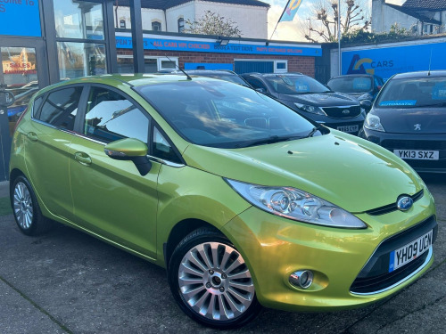 Ford Fiesta  1.4 Titanium 5dr