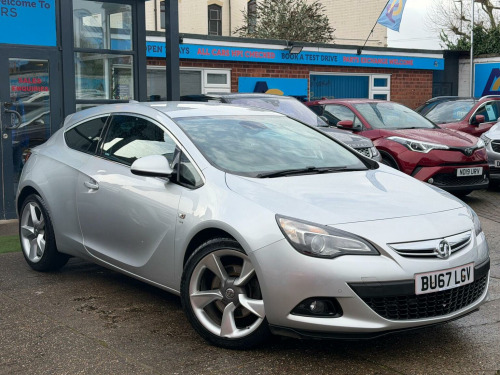 Vauxhall Astra GTC  1.6 CDTi ecoTEC SRi Euro 6 (s/s) 3dr 