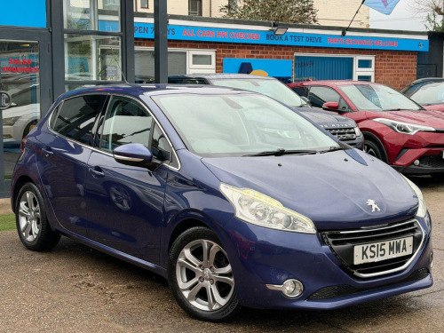 Peugeot 208  1.6 e-HDi Allure Euro 5 (s/s) 5dr 