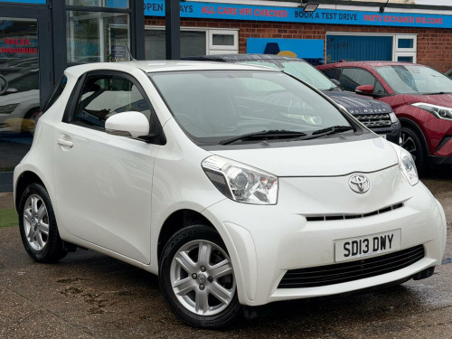 Toyota iQ  1.0 VVT-i Multidrive Euro 5 3dr 