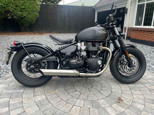 Triumph Bobber  CUSTOM CRUISER