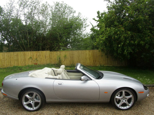 Jaguar XKR  4.2 2dr