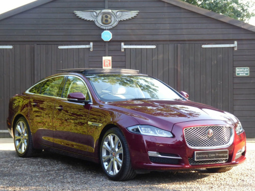 Jaguar XJ  3.0 V6 Portfolio Auto Euro 6 (s/s) 4dr